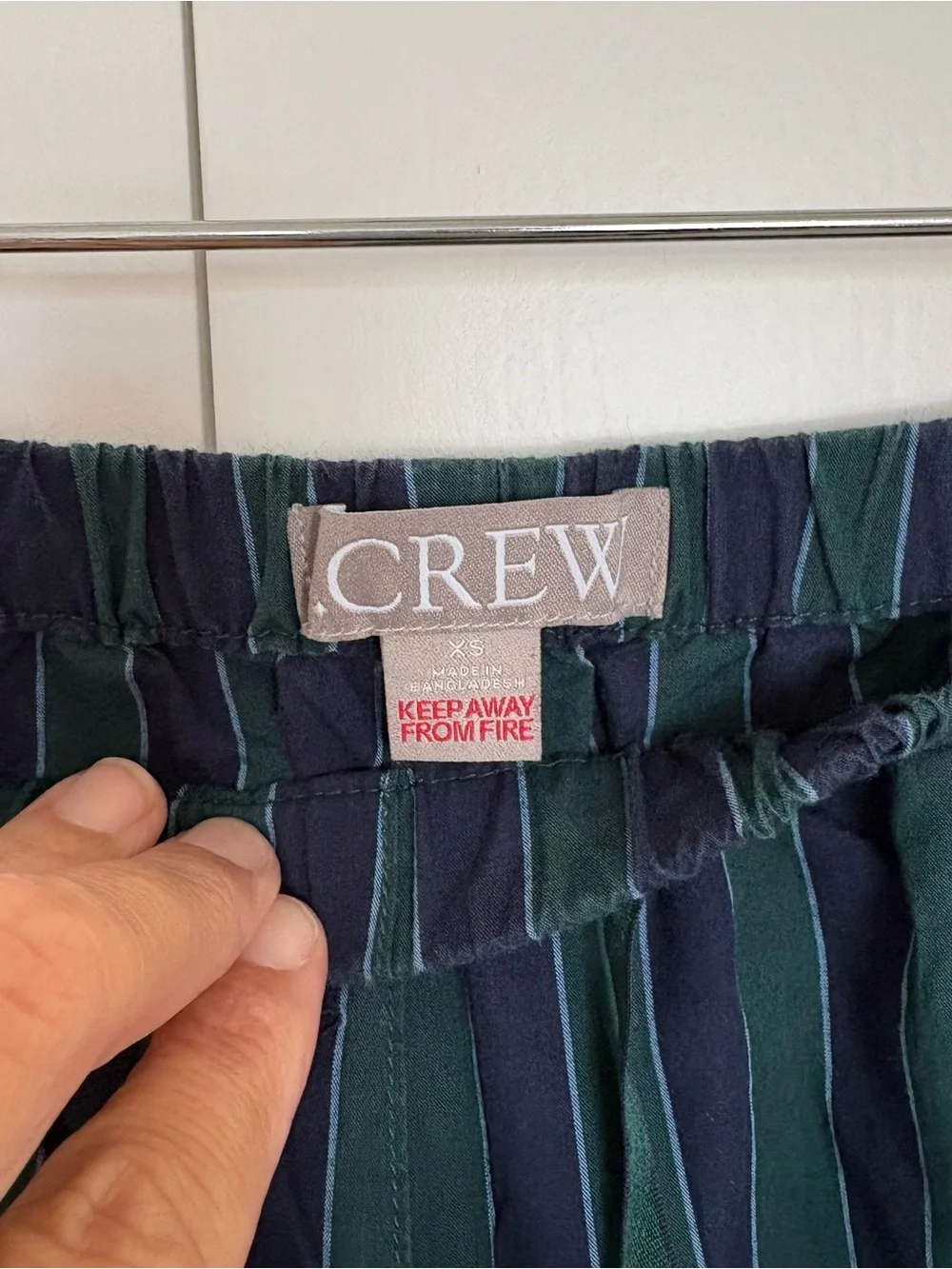 J.Crew Cotton Poplin Long-Sleeve Pajama Pant Set Navy/Green Stripes. Men’s XS